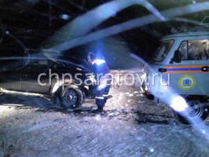 В Хвалынске три человека пострадали в  лобовом столкновении «Патриота» с грузовиком