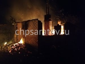 СК устанавливает обстоятельства гибели мужчины на пожаре в Краснопартизанском районе
