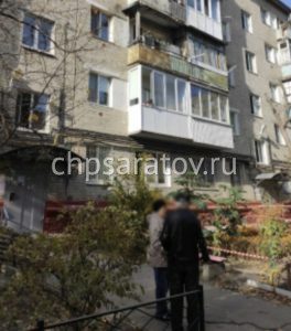 Мать выбросила двух детей из окна в Заводском районе
