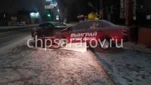На улице Соколовой легковушка протаранила призовой автомобиль
