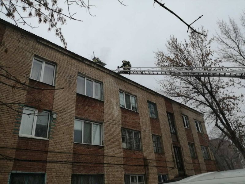 Энгельса 40. Энгельс летный городок дом 2. Пожар в Энгельсе 02.08.2021. Горел дом дома 8 марта Саратов 14.08.2021. Пожар в Энгельсе октябрь 2021.