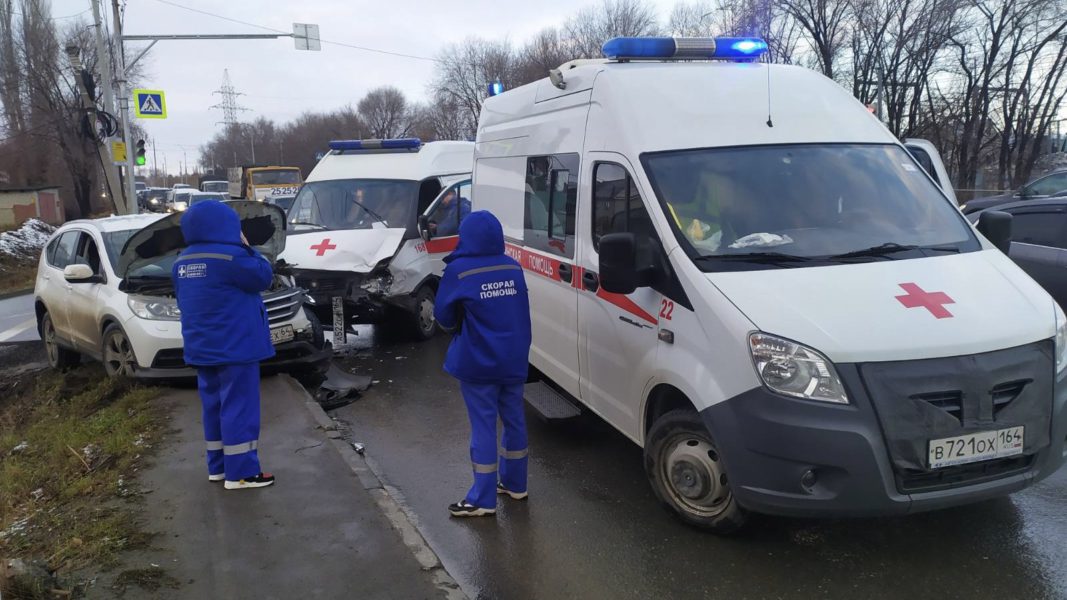 Через 4 часа после дтп в приемное отделение доставлен пострадавший ад 115 70