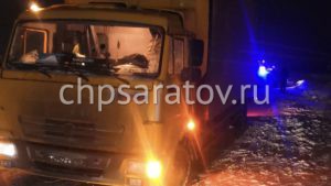 Водитель внедорожника сбил водителя КамАЗа у Шевыревки
