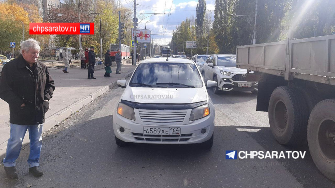 Водитель ершов управляя автомашиной камаз совершил наезд на пешехода зарипова