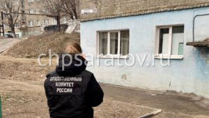 В Ленинском районе в подъезде дома обнаружено тело мужчины с телесными повреждениями
