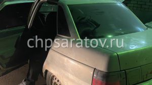 В Кировском районе на территории больницы в автомобиле обнаружено тело мужчины с ножевым ранением
