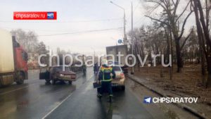 В Балаково в результате столкновения четырех автомобилей пострадал мужчина
