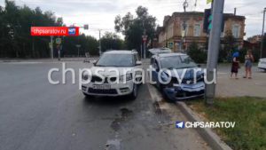 В ДТП в центре Саратова пострадала женщина

