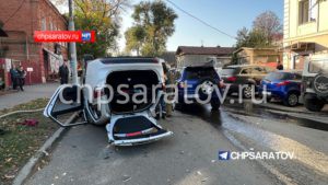 Три человека пострадали в ДТП в центре Саратова
